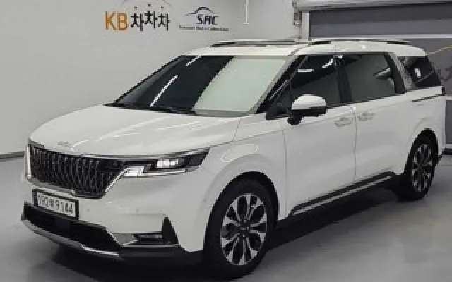 수원중고차판매시세 카니발 4세대 가솔린 9인승 시그니처 매물 사진 2 - 2023/03 17,572km